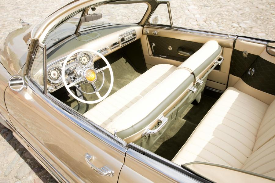 Интерьер Hudson Hornet Brougham Convertible (7A) 1951 года  (фото 19 из 26)